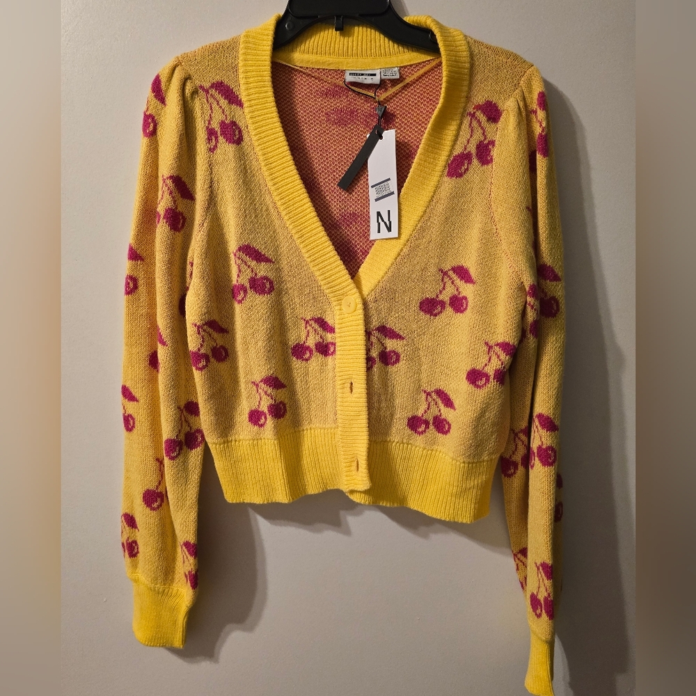 NWT $69 Noisy May Cosmic Cherry V-neck Cardigan Size XL - Picture 3 of 7